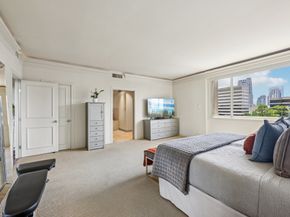 49 Briar Hollow Lane 702, Houston TX 77027