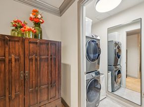 49 Briar Hollow Lane 702, Houston TX 77027