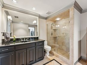 49 Briar Hollow Lane 702, Houston TX 77027