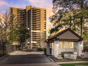 49 Briar Hollow Lane 702, Houston TX 77027