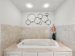 49 Briar Hollow Lane 702, Houston TX 77027