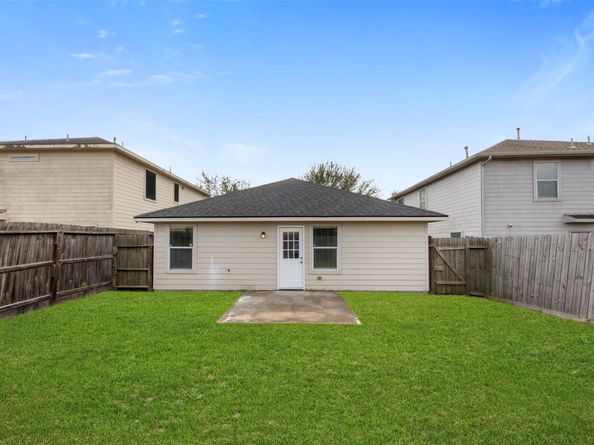 939 Blanchard Hill, Houston TX 77047