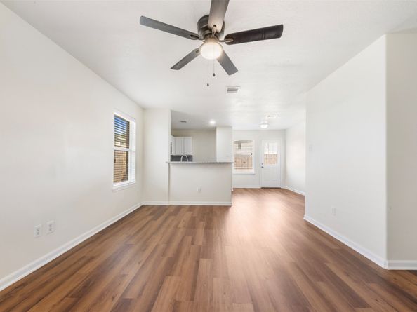 939 Blanchard Hill, Houston TX 77047