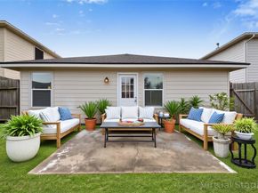 939 Blanchard Hill, Houston TX 77047