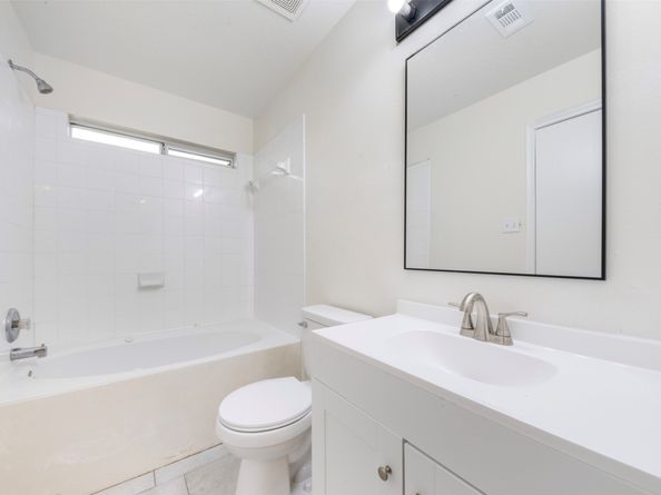 939 Blanchard Hill, Houston TX 77047