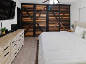 8935 Glen Shadow Drive, Houston TX 77088