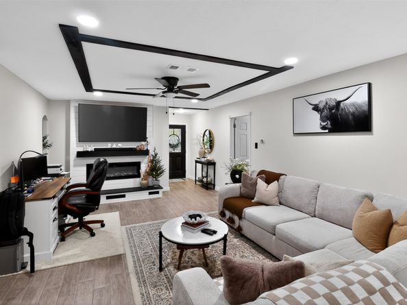 8935 Glen Shadow Drive, Houston TX 77088