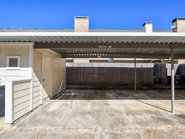 10378 Briar Forest Drive 32/5, Houston TX 77042