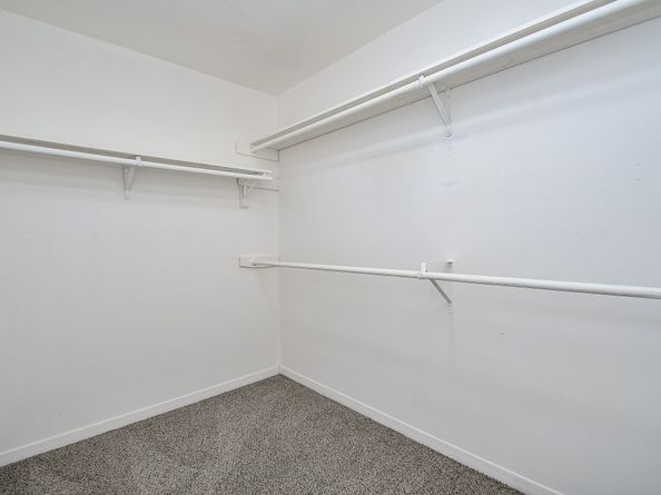 10378 Briar Forest Drive 32/5, Houston TX 77042