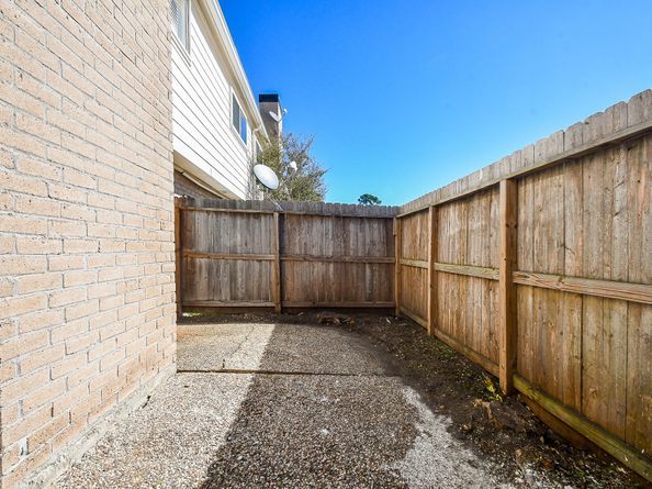 10378 Briar Forest Drive 32/5, Houston TX 77042