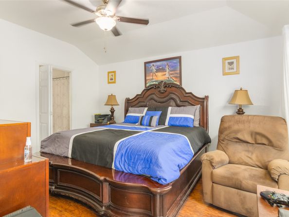 5707 Mason Oaks, Houston TX 77085