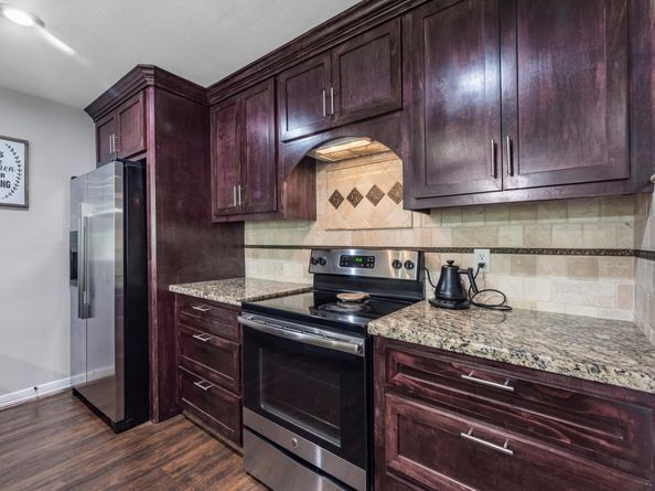 1615 S Kirkwood Road, Houston TX 77077