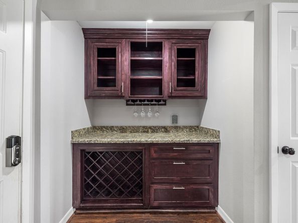 1615 S Kirkwood Road, Houston TX 77077