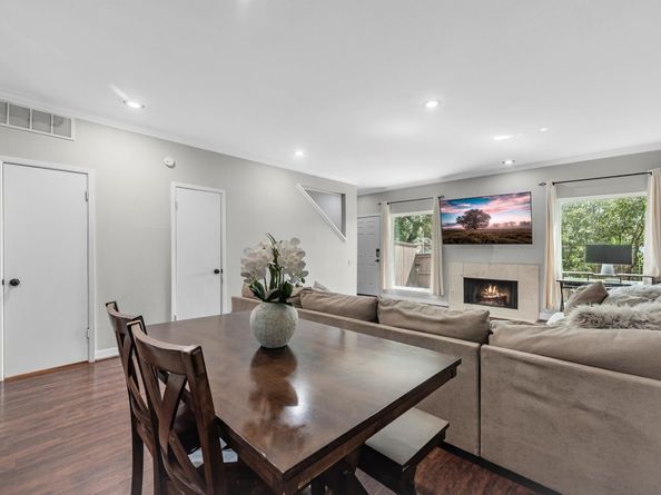 1615 S Kirkwood Road, Houston TX 77077