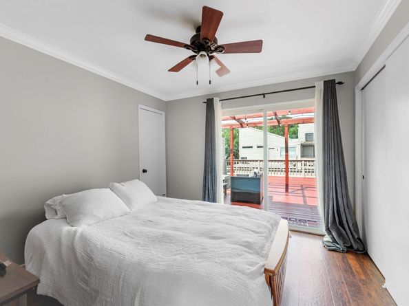 1615 S Kirkwood Road, Houston TX 77077