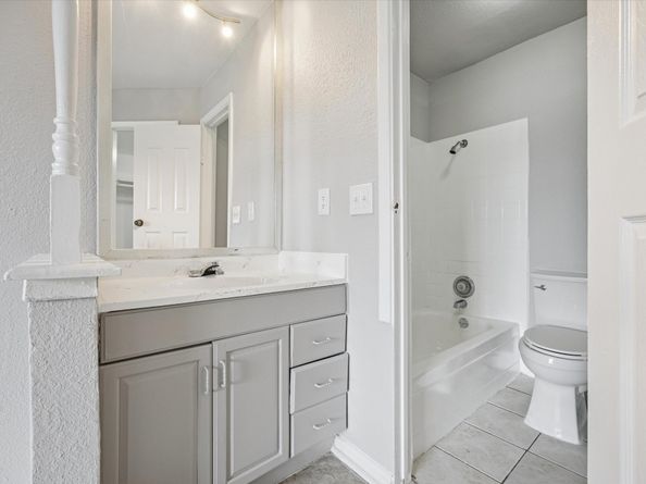 6161 Reims Road 704, Houston TX 77036