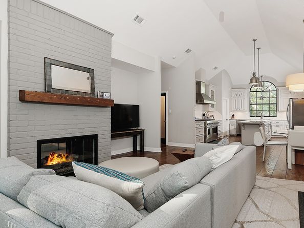 26 N Highland Court, The Woodlands TX 77381