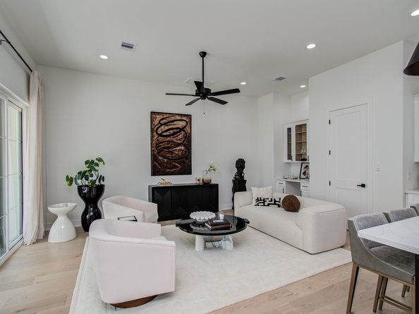 8702 Ojeman Villas Drive, Houston TX 77055