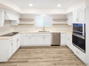 12811 Ashford Knoll Drive, Houston TX 77082