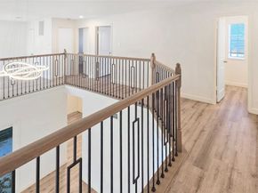 12811 Ashford Knoll Drive, Houston TX 77082