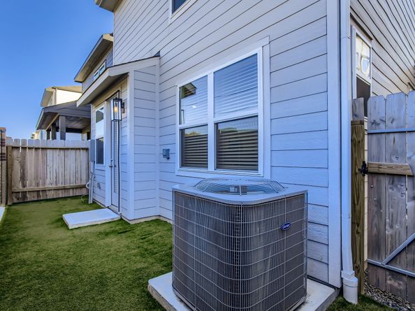 9948 Storehouse Drive, Houston TX 77080