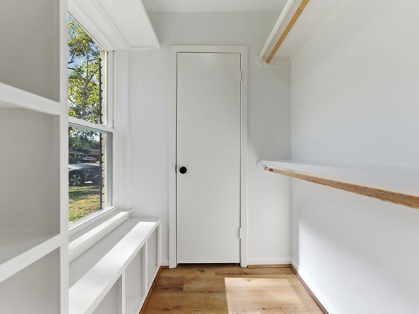 9326 Meadowbriar Lane, Houston TX 77063