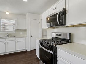 9423 Eaglewood Spring Drive, Houston TX 77083