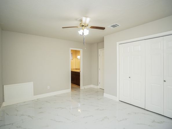 11614 Brookledge Drive, Houston TX 77099