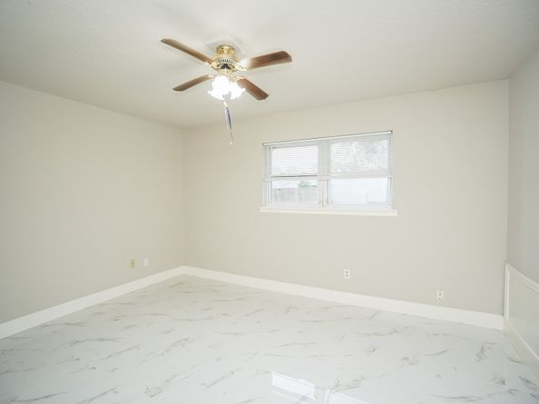 11614 Brookledge Drive, Houston TX 77099