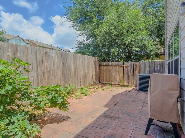 10722 Clearview Villa Place, Houston TX 77025