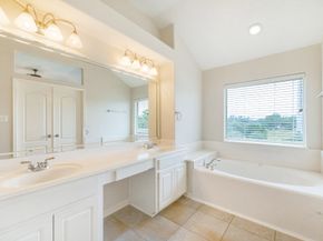 1839 Stacy Crest, Houston TX 77008