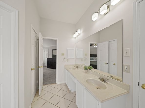 16114 Kintyre Point Road, Houston TX 77095