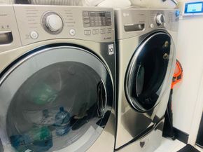 14907 Alderwick Drive, Sugar Land TX 77498