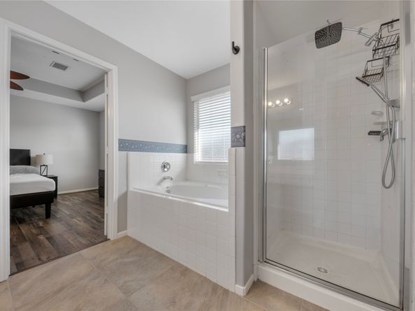 6354 Wilshire Ridge, Houston TX 77040