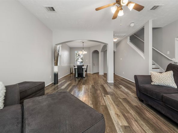 6354 Wilshire Ridge, Houston TX 77040