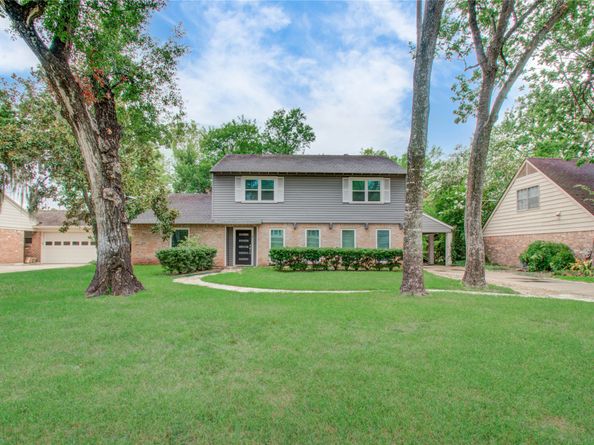 14611 Bramblewood Drive, Houston TX 77079