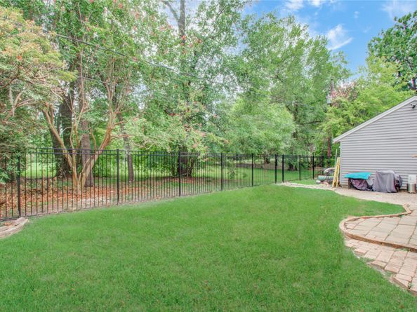 14611 Bramblewood Drive, Houston TX 77079