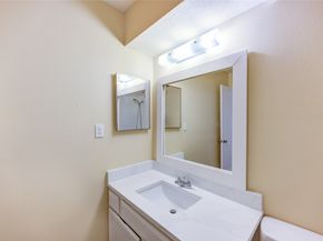 6606 De Moss Drive 1704, Houston TX 77074