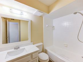 6606 De Moss Drive 1704, Houston TX 77074