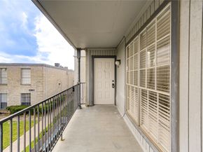 6606 De Moss Drive 1704, Houston TX 77074