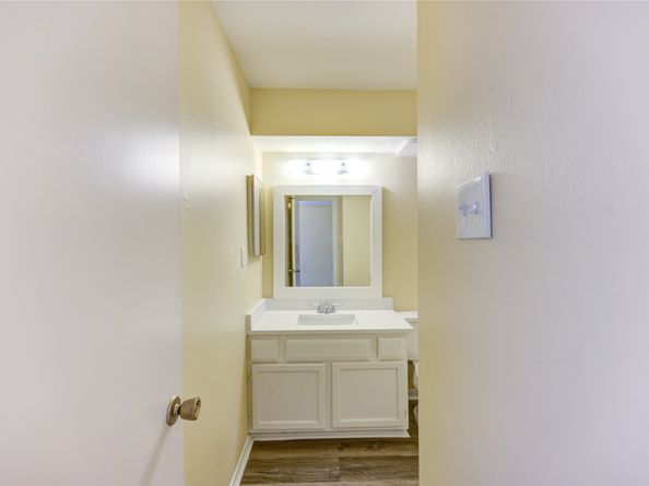 6606 De Moss Drive 1704, Houston TX 77074