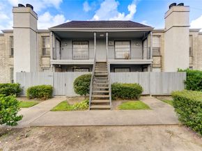 6606 De Moss Drive 1704, Houston TX 77074
