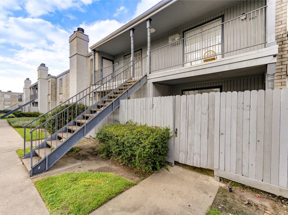 6606 De Moss Drive 1704, Houston TX 77074