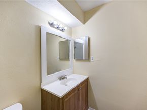 6606 De Moss Drive 1704, Houston TX 77074