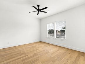 1614 Ojeman Road E, Houston TX 77055