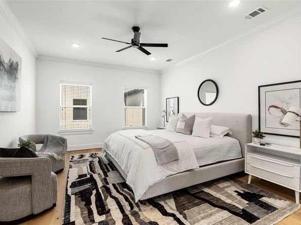 1614 Ojeman Road E, Houston TX 77055