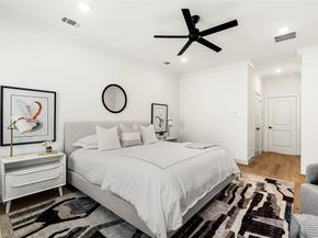 1614 Ojeman Road E, Houston TX 77055