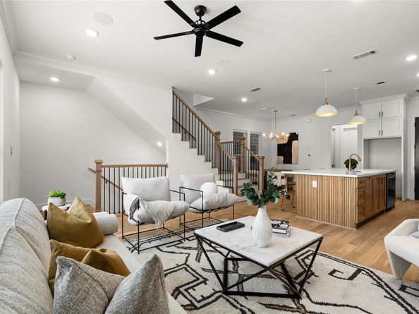 1614 Ojeman Road E, Houston TX 77055