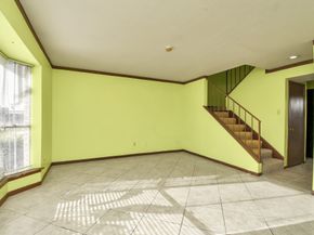 9350 Country Creek Drive 6, Houston TX 77036