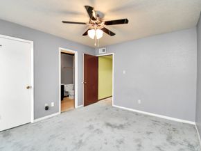 9350 Country Creek Drive 6, Houston TX 77036